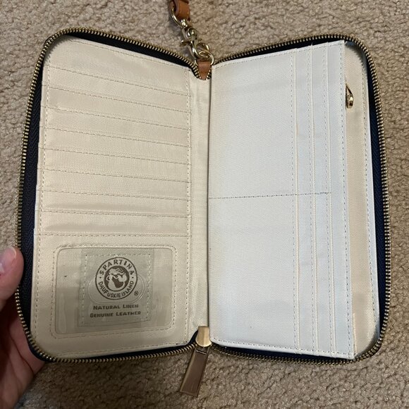 Spartina 449 Shelter Cove Wallet - Picture 6 of 7